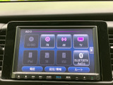お好みの音楽やラジオを楽しめるオーディオシステムを搭載。多彩な機能を備え、ドライブの雰囲気を盛り上げます。