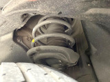 お車を安心してお乗りいただく為には、足回りの定期点検が欠かせません。サービスサポート(有償保証)では無料点検もご提供しており、安心のカーライフをお過ごしいただけるサポート体制が整っています。