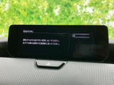 先進のナビゲーションシステムを搭載。大きな画面で地図情報や各種設定をスムーズに操作でき、快適なドライブをサポートします。