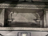 ラゲージデッキボードの下には大容量の収納ができる深底ラゲージアンダーボックス
