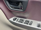 運転席ドアスイッチ周辺です。