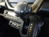 【CVT】無段変速機という意味です。 オートマミッションの中でも、ギヤによる変速をしないので、その分燃費が上がり経済的☆