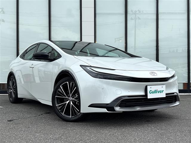 プリウス 2.0 Z E-Four 4WD 本革シート