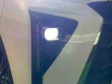 LEDフォグランプ LEDの明るい光が霧の発生や悪天候時に視界確保をサポートします!