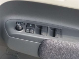 パワーウインドウを装備しております!後席ウインドゥの閉め忘れも運転席で解決できます♪
