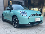 車両の詳細、ご質問につきましては、弊社営業スタッフまでお気軽にご連絡下さいませ。遠方のお客様には実車の詳細画像送信も承ります。お客様からのお問合せをお待ち致しております