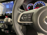 ステアリングスイッチ装備!運転しながら手元でオーディオの操作などができます。