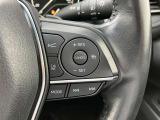 レーダークルーズコントロール(全車速追従機能付)付きです。車速に応じて追従支援してくれるので、ロングドライブも快適です。詳細は販売店スタッフまでおたずねください。