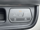 オートライト機能付きですので、周りが暗くなると自動で点灯します。