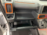 認定中古車はご購入から1年間・距離無制限の保証付き!(年式により6ケ月・距離無制限となります)