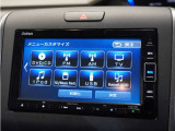 【ディスプレイオーディオ】普段スマホで聴いている音楽も車内スピーカーで聴けます。スマホをつなぐには別途、ケーブル等が必要です。