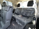 当店では入荷次第隅々まで車への傷、へこみ等をチェックしております。安心してお客様のご希望に合った一台もお探しする事も可能です。