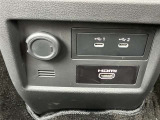 エアコンパネル下部にはUSBポート、シガーソケット、HDMI差込口があります
