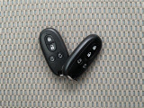 当店のお車をご覧いただきましてありがとうございます。お車についてのご質問やお見積りのご依頼、ご購入にあたってのご相談などは無料電話(0078-6002-312860)にお気軽にお問い合わせ下さい!