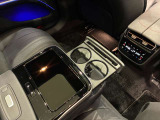 車両は屋内展示しておりますので天候に関係なくごゆっくりコンディションご確認頂けます。車両を倉庫へ保管している場合が御座いますのでご来店前に在庫確認頂けると幸いです。TEL072-784-8800