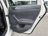 点検整備ご納車前にCertified Pre-Owned独自の「点検チェック項目シート」により、部品や機能に関する全71項目もの厳しいチェックを実施します。