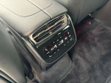 お問い合わせは正規ディーラーメルセデス・ベンツ北大阪サーティファイドカーセンター0120-838-038までお気軽にお問い合わせください。