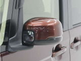 ◆ドアミラーウインカー◆ドアミラーにウインカーを装備しています。対向車に自身の進行方向を合図し安全に運転できます。