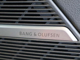 Bang & Olufsen 3D サウンドシステム(17スピーカー)