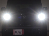 LEDヘッドライト(オートハイビーム機能付)が搭載されており、遠くまで明るく均一に照らし、高速道路等での安心感が向上しております。