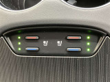 ETC車載器です!高速道路の料金所で慌てて小銭を探すことも無くなります。キャッシュレスでスイスイ、ストレスフリー♪