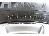 タイヤサイズは、205/55R16!!