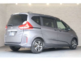 このお車はホンダ純正光脱臭・抗菌加工を納車前に致します。光触媒消臭は光触媒と銀イオンにより消臭とウイルス除菌や抗菌効果のダブル効果で車内を快適に保ちます。