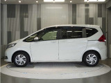 整備代金を車両本体価格に含んでおります。法定点検整備または定期点検を実施し、点検記録簿を発行致します。
