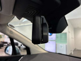 ルームミラー内蔵ETC車載機になります。
