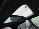 ◆LIBERALAは、輸入車選びの新たなスタイルを提案するインポート・セレクト・ブランドです。オーナー様となる方がクルマから直接感じる感性を第一にした、最良の一台との出会いをコーディネートいたします。