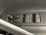 パワーウインドウスイッチ、いたずら防止・挟みこみ防止に、ウインドウロックスイッチを使用ください。便利な電動可倒式ミラースイッチ、集中ドアロックスイッチ