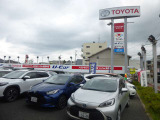 トヨタモビリティー新大阪株式会社の赤色の看板が目印です。