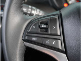 【ステアリングスイッチ】運転中、前方から目線をそらすことなく、オーディオ等の操作が可能な便利機能。安心&快適ドライブにはマストな装備。