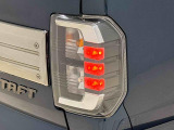 視認性と個性を演出するリヤコンビネーションランプ(LEDストップランプ)