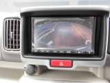車庫入れの時に大変便利なバックカメラが付いています。後の映像が画面で見れますので安心ですよ。