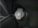 スマートフォンの充電等にも便利な電源ソケット!使いやすい場所に装備されています。
