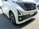 前後バンパーにはコーナーソナーも付いてます♪