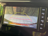 【バックカメラ】駐車時に後方がリアルタイム映像で確認できます。大型商業施設や立体駐車場での駐車時や、夜間のバック時に大活躍!運転スキルに関わらず、今や必須となった装備のひとつです!