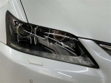 明るく省電力なLEDヘッドライト、印象的なデザインが輝きを放ちます。