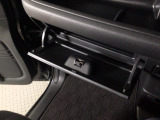 車が大好きなスタッフが心をこめて接客いたします。お客様一人一人のお車に対する思いや気持ちをうかがい、充実した時間が過ごせるよう努めます。