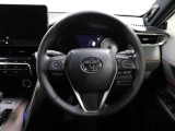 各操作スイッチなどもハンドルから手を放すことなく操作可能で安全運転に支援いたします!