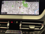 iDriveHDDナビゲーションになります。操作はコントローラーとタッチパネルにて操作いただけます。