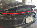 厳しいポルシェ認定中古車品質基準をクリアした車両のみを展示、販売しております。 納車後の保証内容もポルシェ認定中古車ならではの内容となっております。