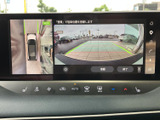駐車時や後退時の安全をサポートするバックモニター。後方の状況を映像で確認でき、安心して運転できます。