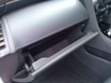 車検証などの保管に便利な小物入れがついています