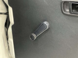 各窓の開閉は手動での操作になります!集中ドアロックあり!