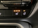 運転席、助手席には3段階で温度調節が可能なシートヒーターを装備しております。ステアリングヒーターはハンドルをじんわりと温めます♪寒い朝でも快適に運転できますよ♪