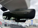 快適なショールームにて、お車選びのお手伝いから、ご購入後の整備待ちまで、ご対応致します。