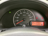 運転に必要な情報を一目で確認できるメーター。視認性の高いデザインで、安全運転をサポートします。
