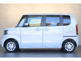 当社の優秀なスタッフがしっかり点検整備をさせていただいてからご納車いたします!さらに!エンジンオイル、エレメント・ミッションオイル・ワイパーゴムを新品交換になります!これで安心して乗って頂けます!